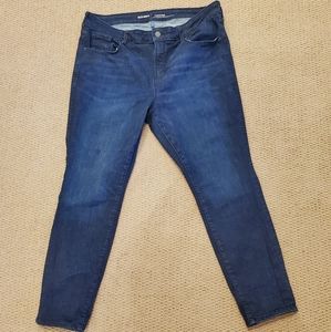 Old Navy Rockstar built in sculpt jeans 16s